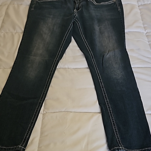 Myth of Jade Dark Blue Jeans with Embroidered Pocket Size 12 - Picture 2 of 8